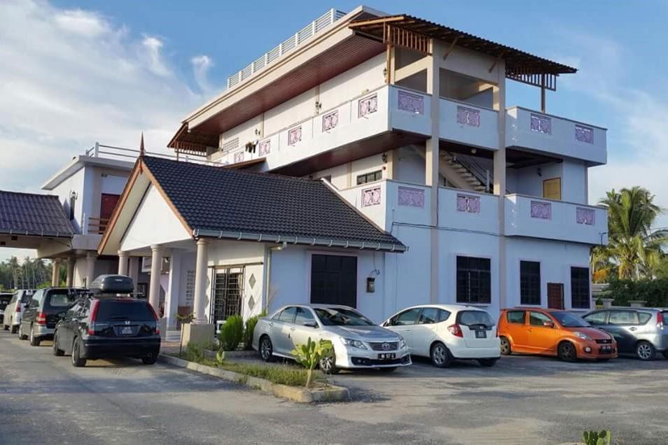 Kanza Beach Inn Marang Exteriér fotografie