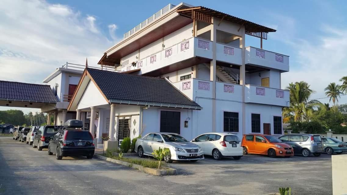 Kanza Beach Inn Marang Exteriér fotografie