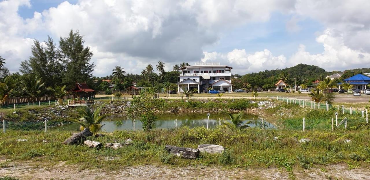 Kanza Beach Inn Marang Exteriér fotografie