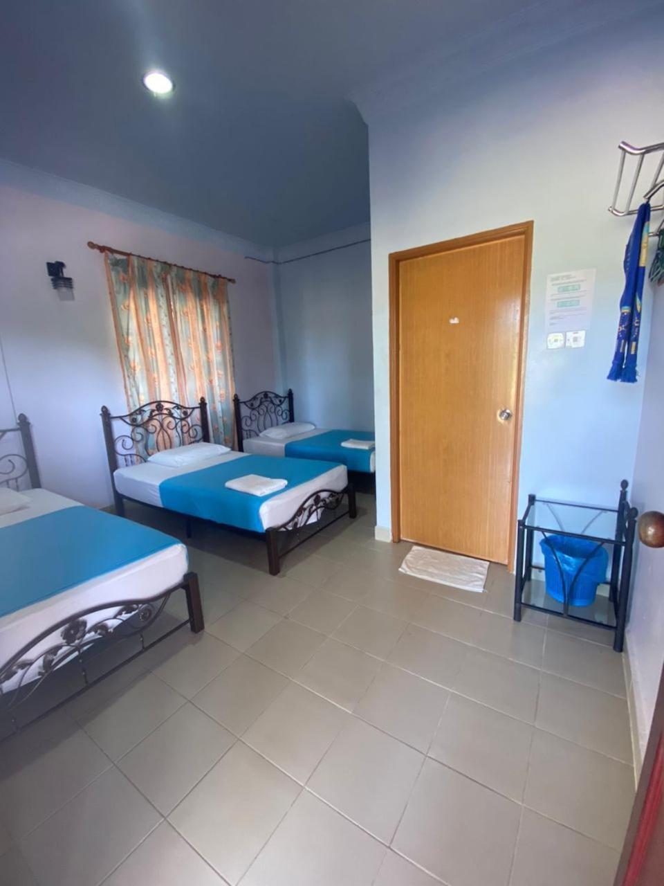 Kanza Beach Inn Marang Exteriér fotografie