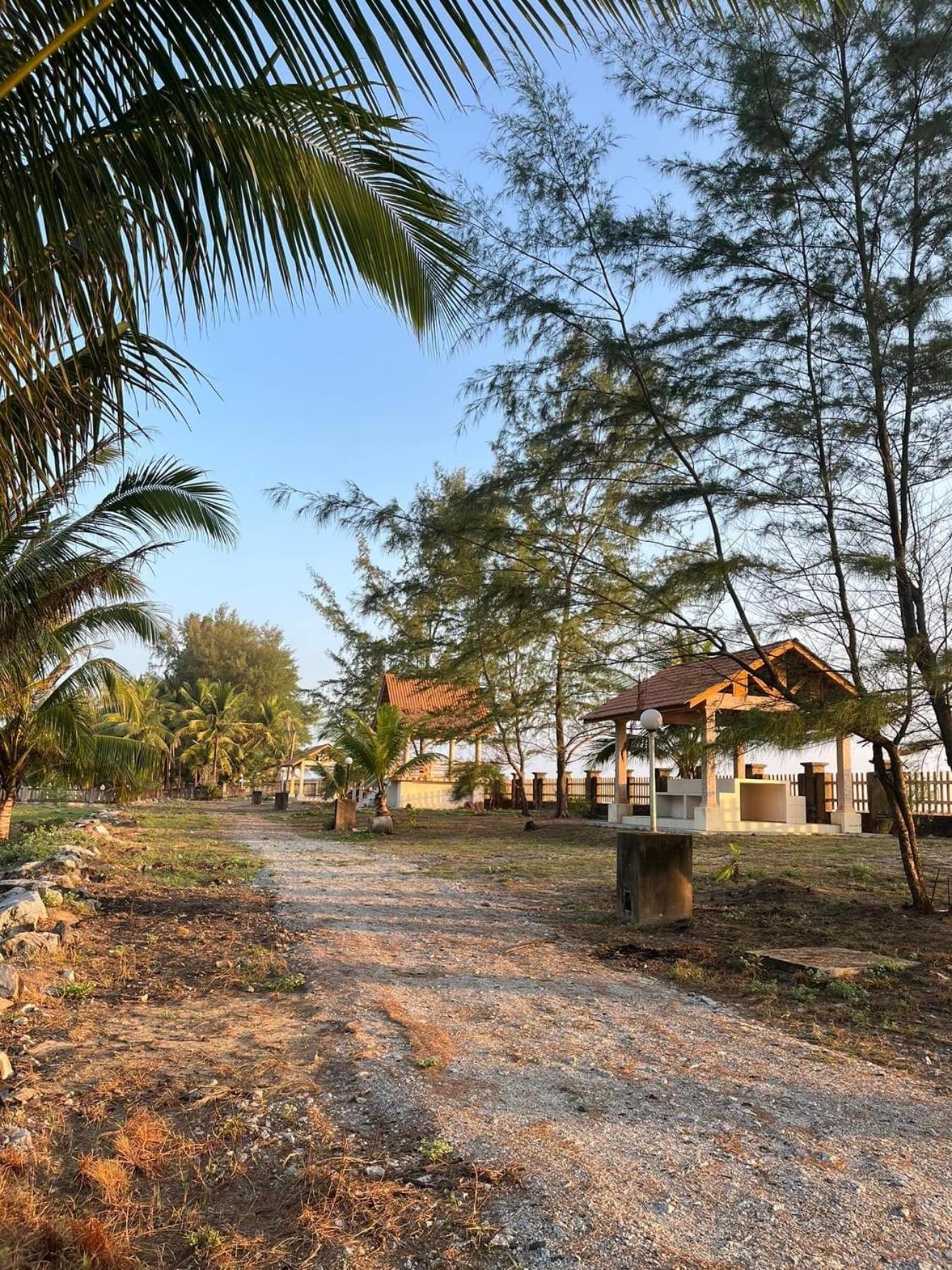Kanza Beach Inn Marang Exteriér fotografie